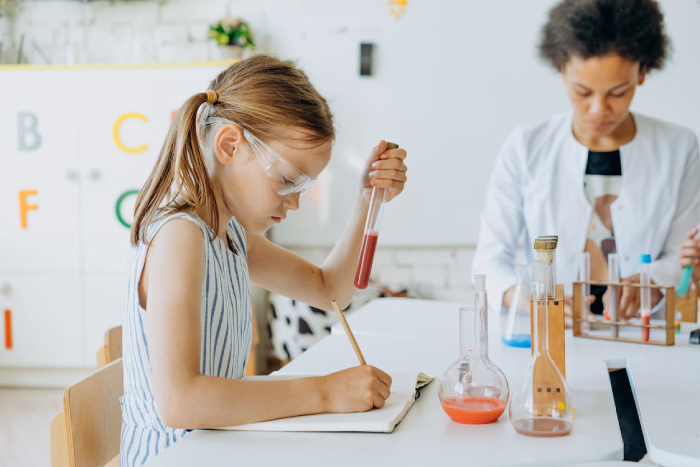 Science Kits for Nieces and Nephews